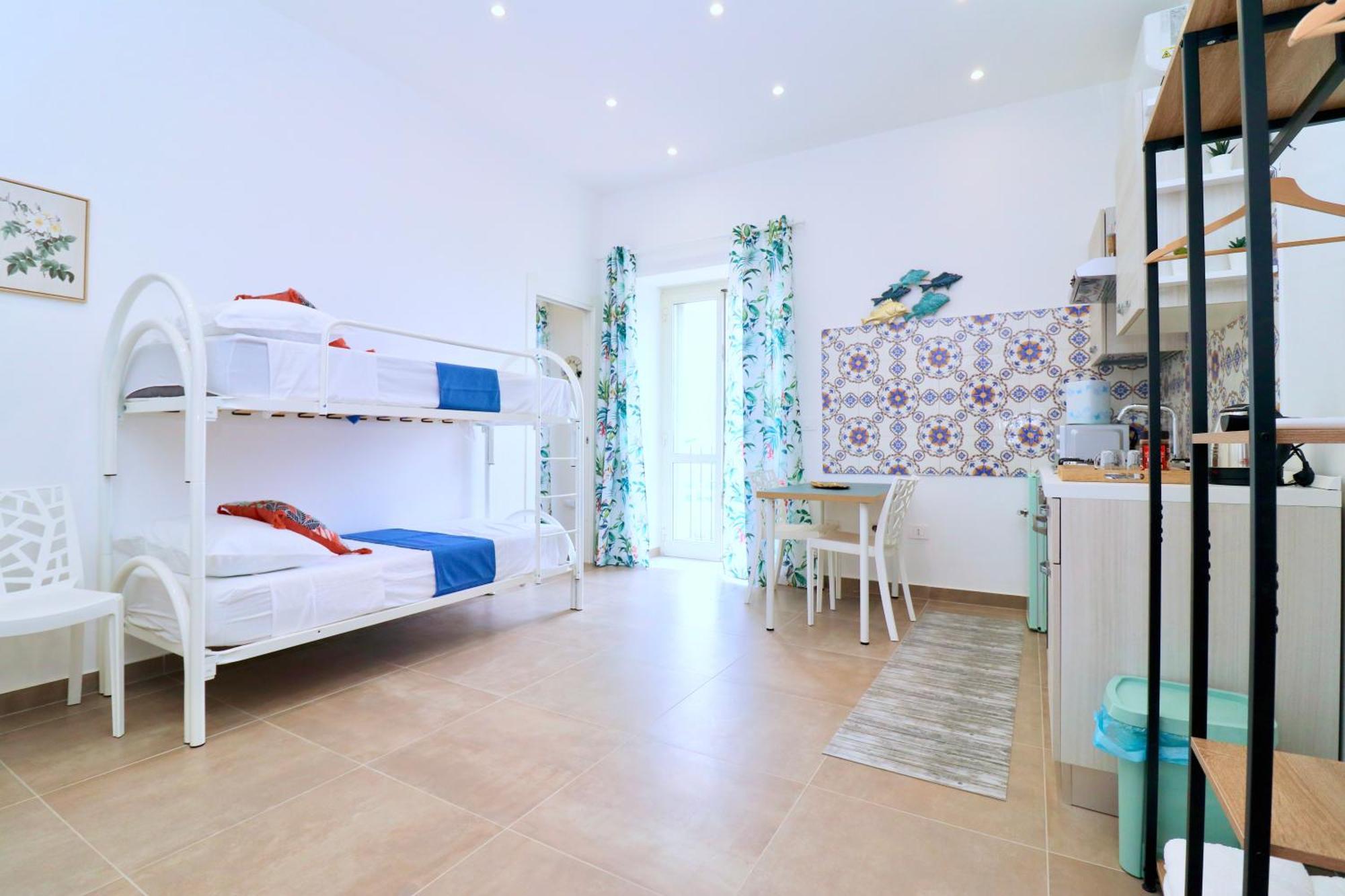 Airport Guest Houses Neapol Zewnętrze zdjęcie